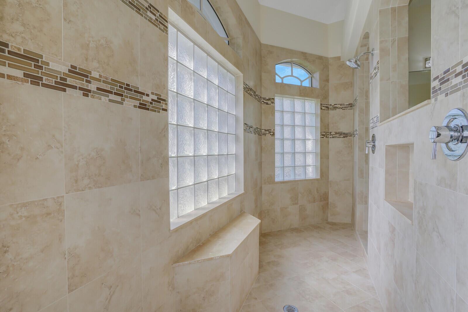 Palm Beach Country Estate - Residential