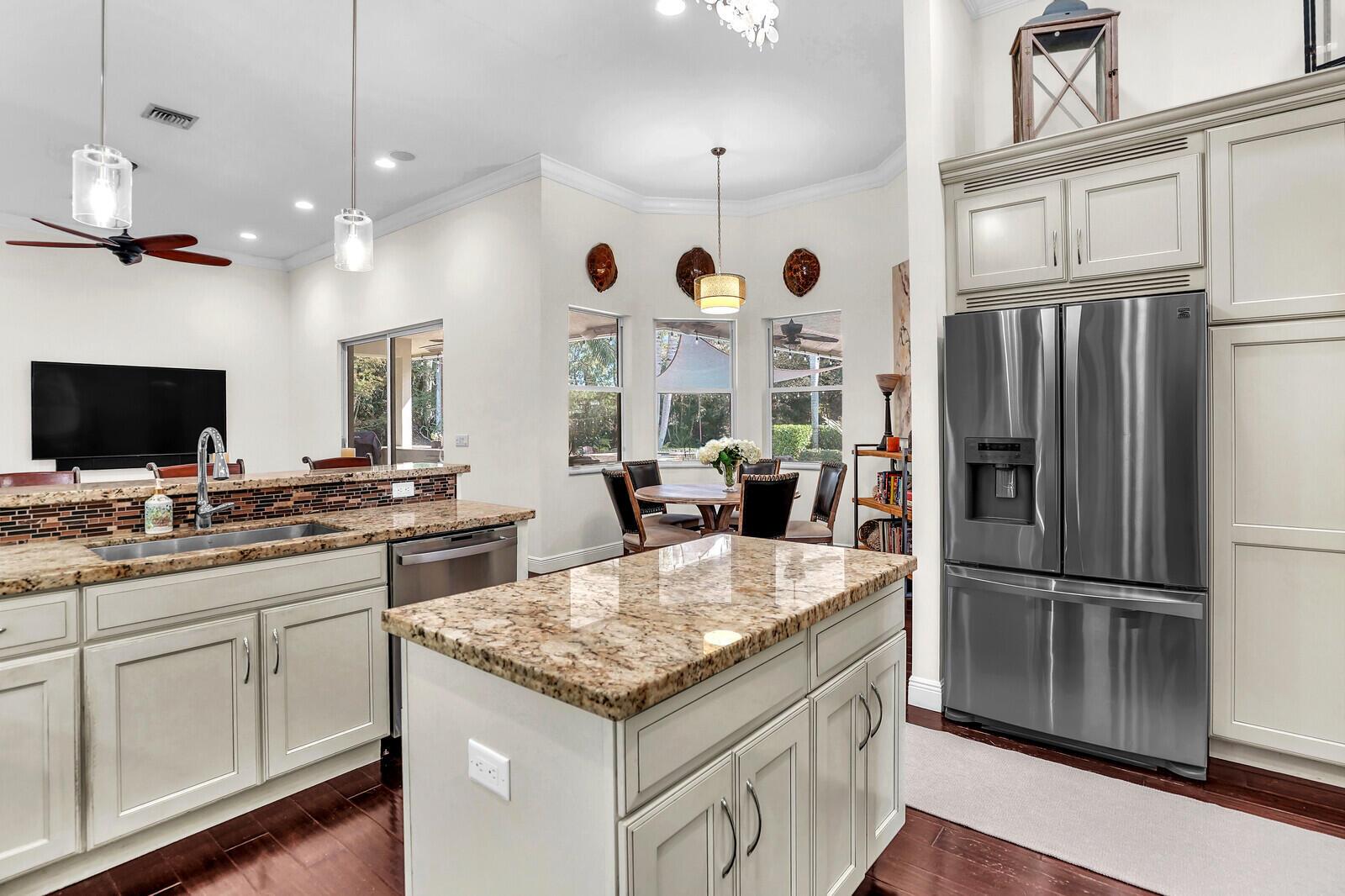 Palm Beach Country Estate - Residential