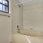 WELLINGTON LAKES - Residential Lease