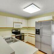 WELLINGTON LAKES - Residential Lease