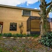 WELLINGTON LAKES - Residential Lease