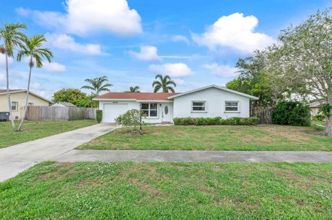 8095 St John Avenue W Boynton Beach FL 33472