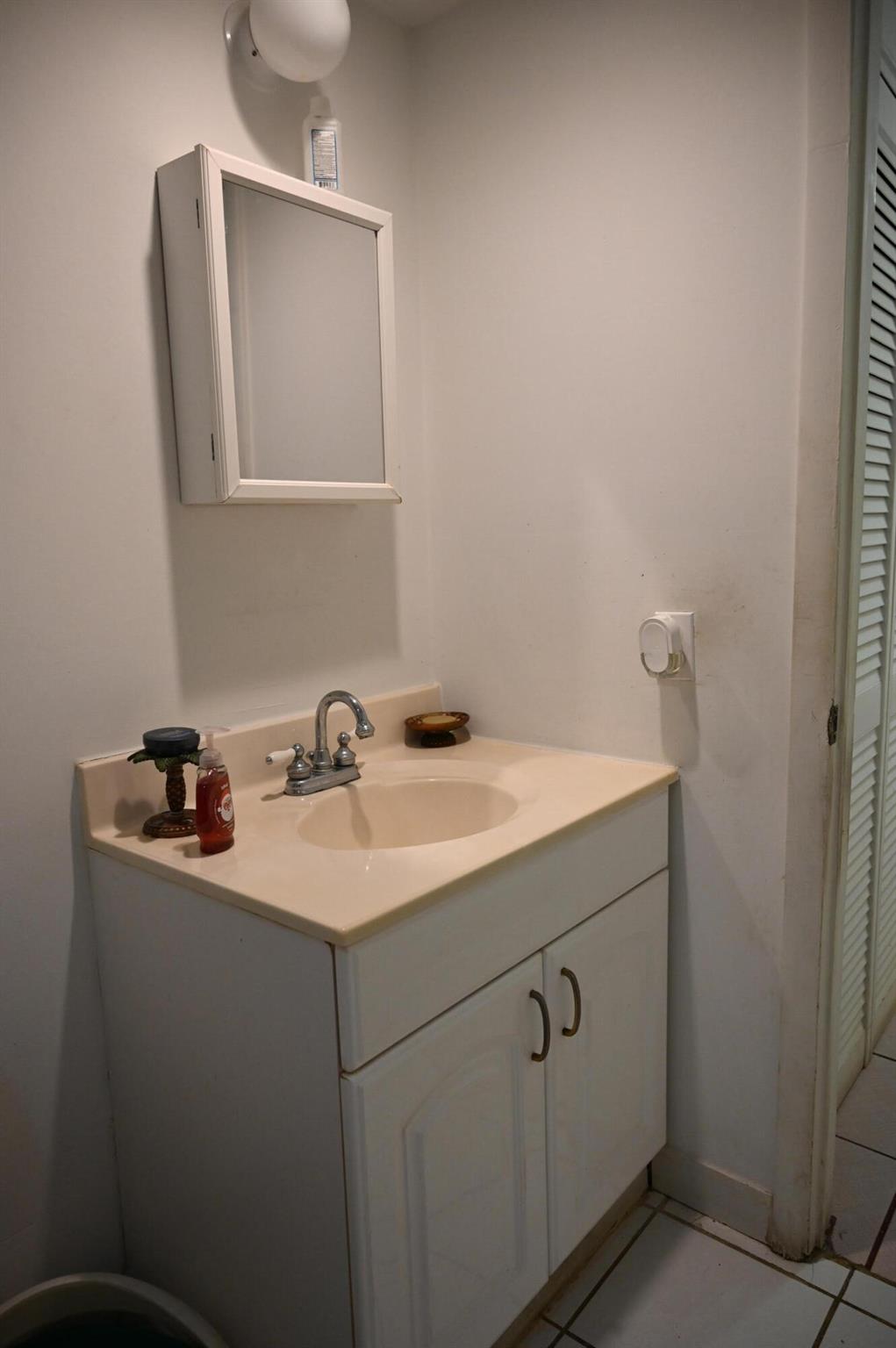 ANDES CONDO - Residential