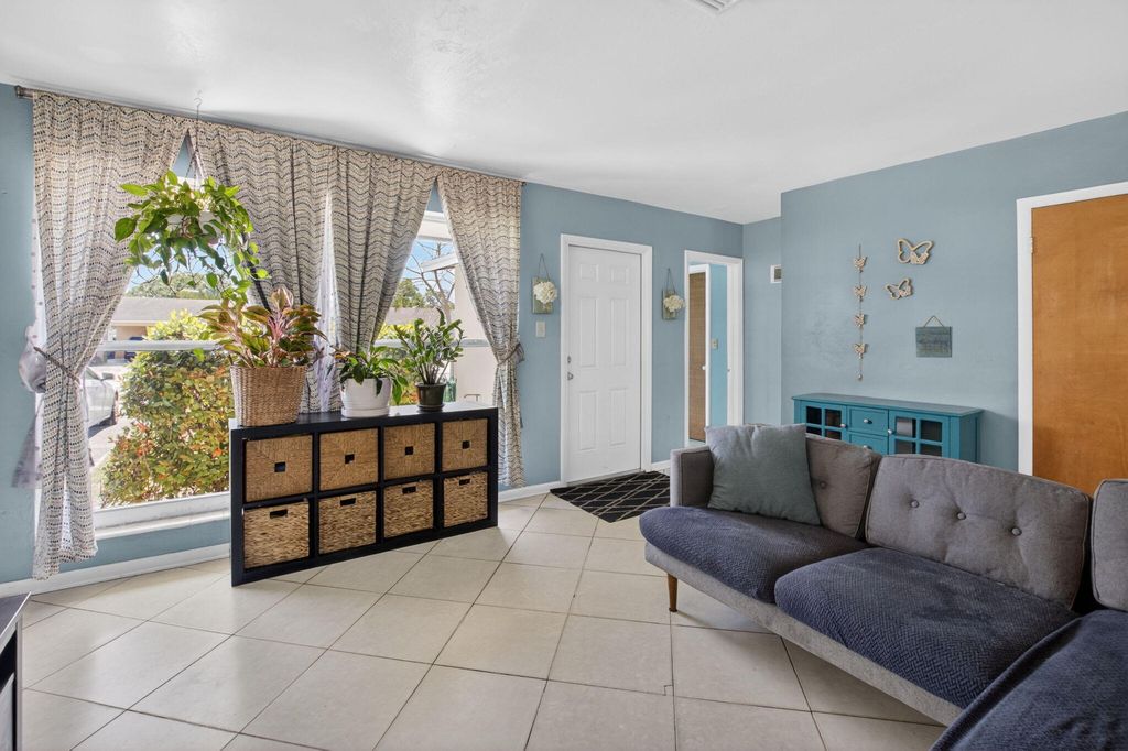 Photo of 144 NW 9th Avenue, Delray Beach, FL 33444 (MLS # B26021600)