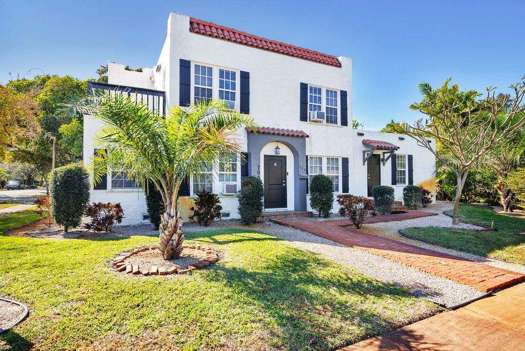 Photo of 700 Upland Road, West Palm Beach, FL 33401 (MLS # R11163172)