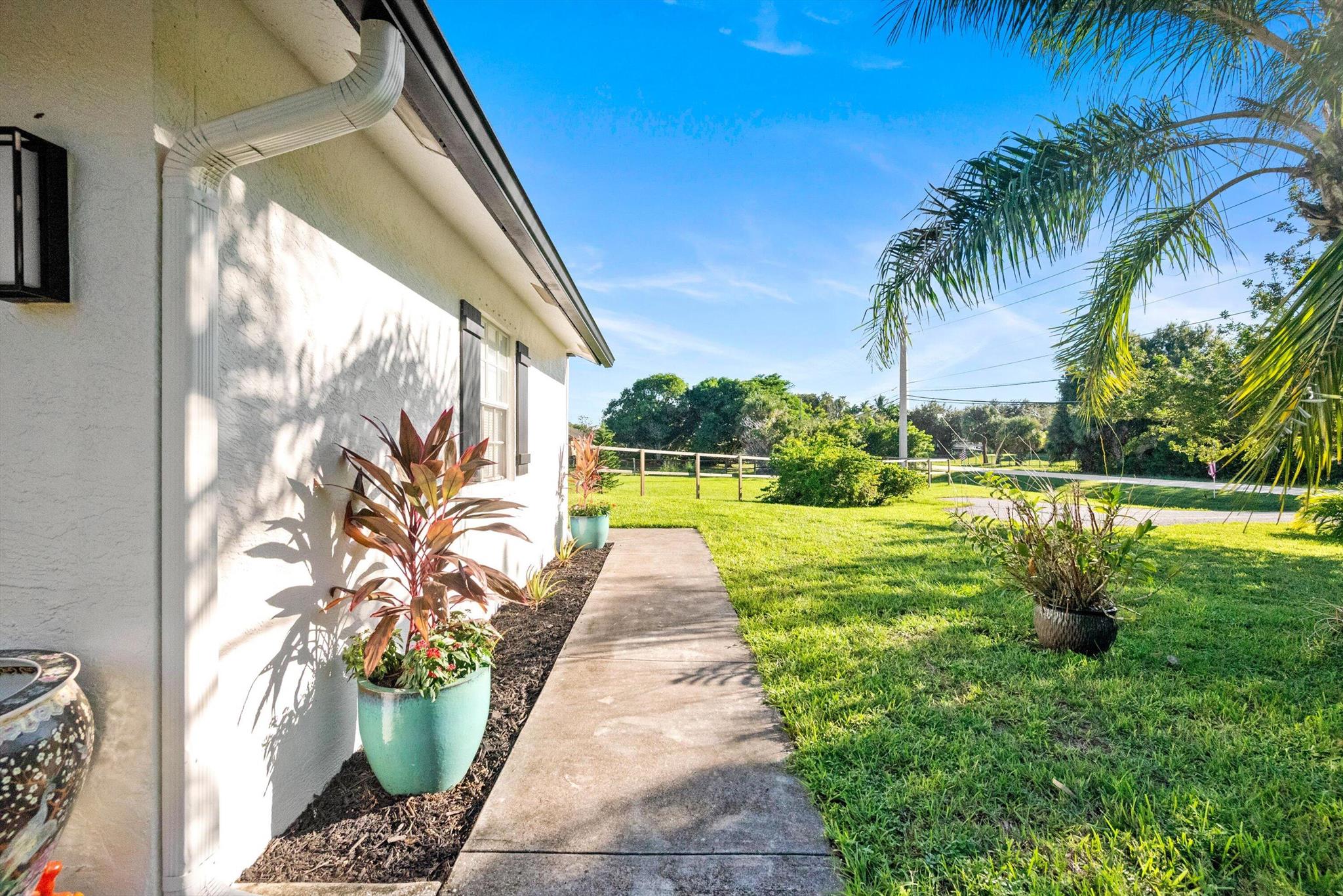 Palm Beach Country Estate - Residential