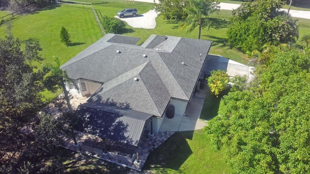 Photo of 16710 75th Avenue N, Palm Beach Gardens, FL 33418 (MLS # R11133682)