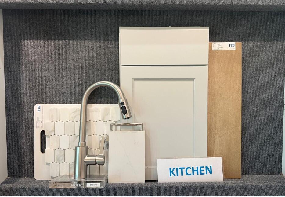 DEL WEBB TRADITION - Residential