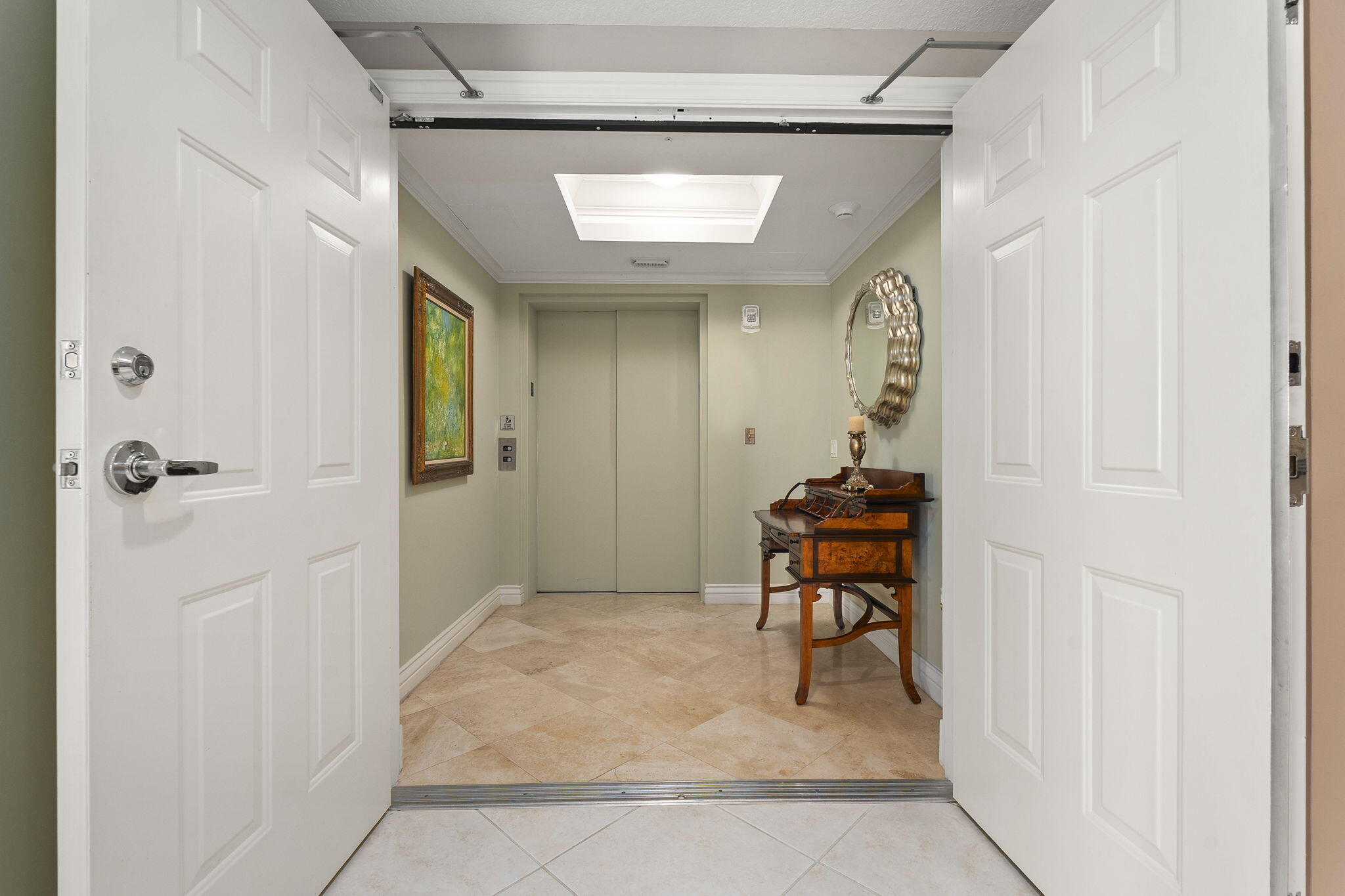 ALTAMIRA - Residential