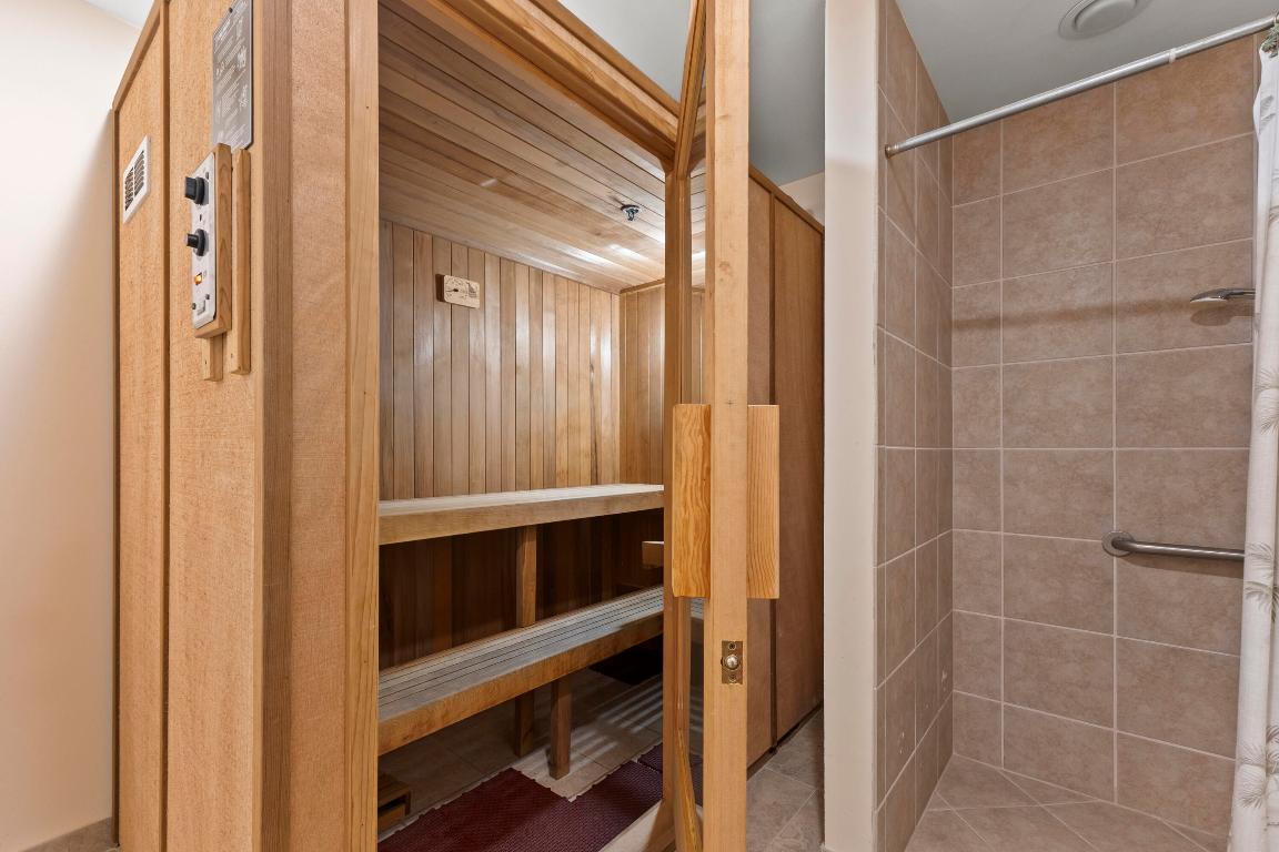 ALTAMIRA - Residential