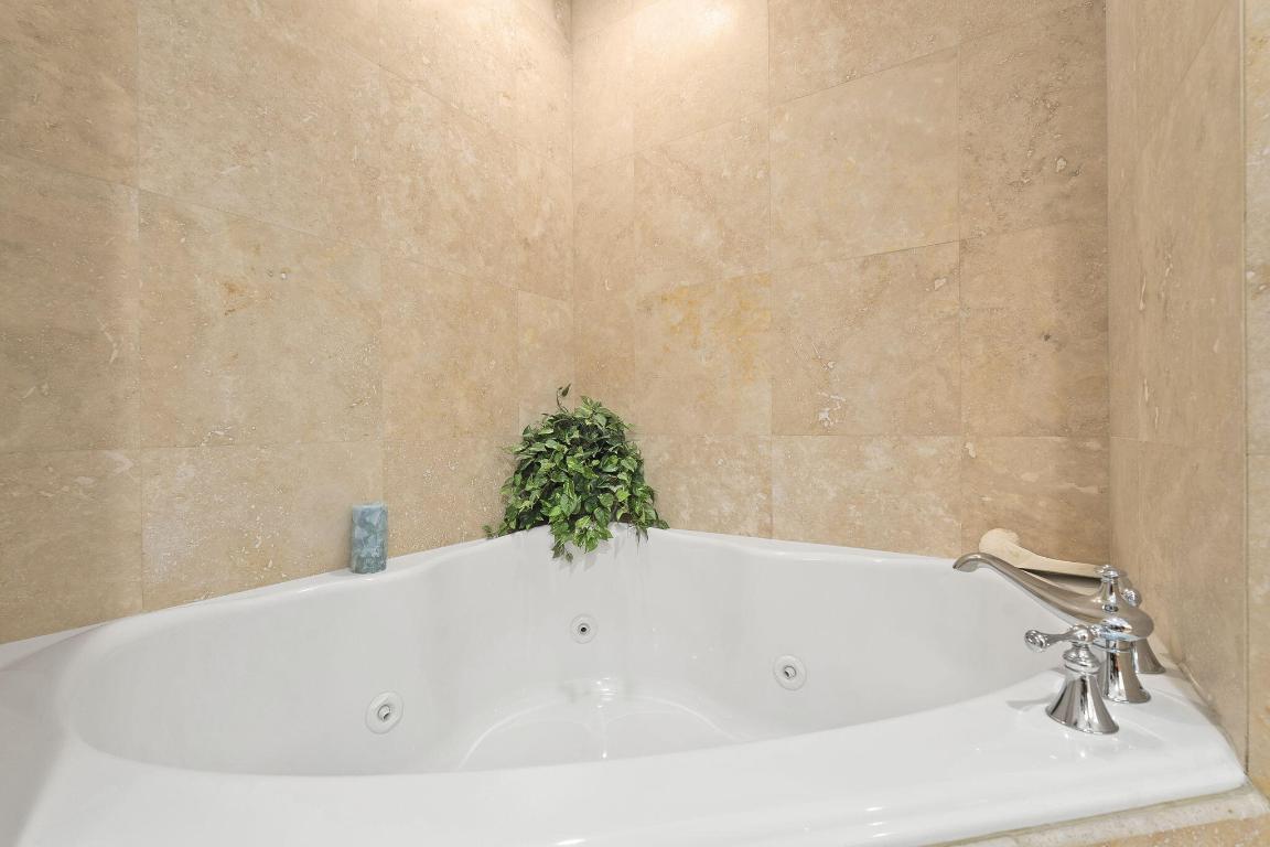 ALTAMIRA - Residential