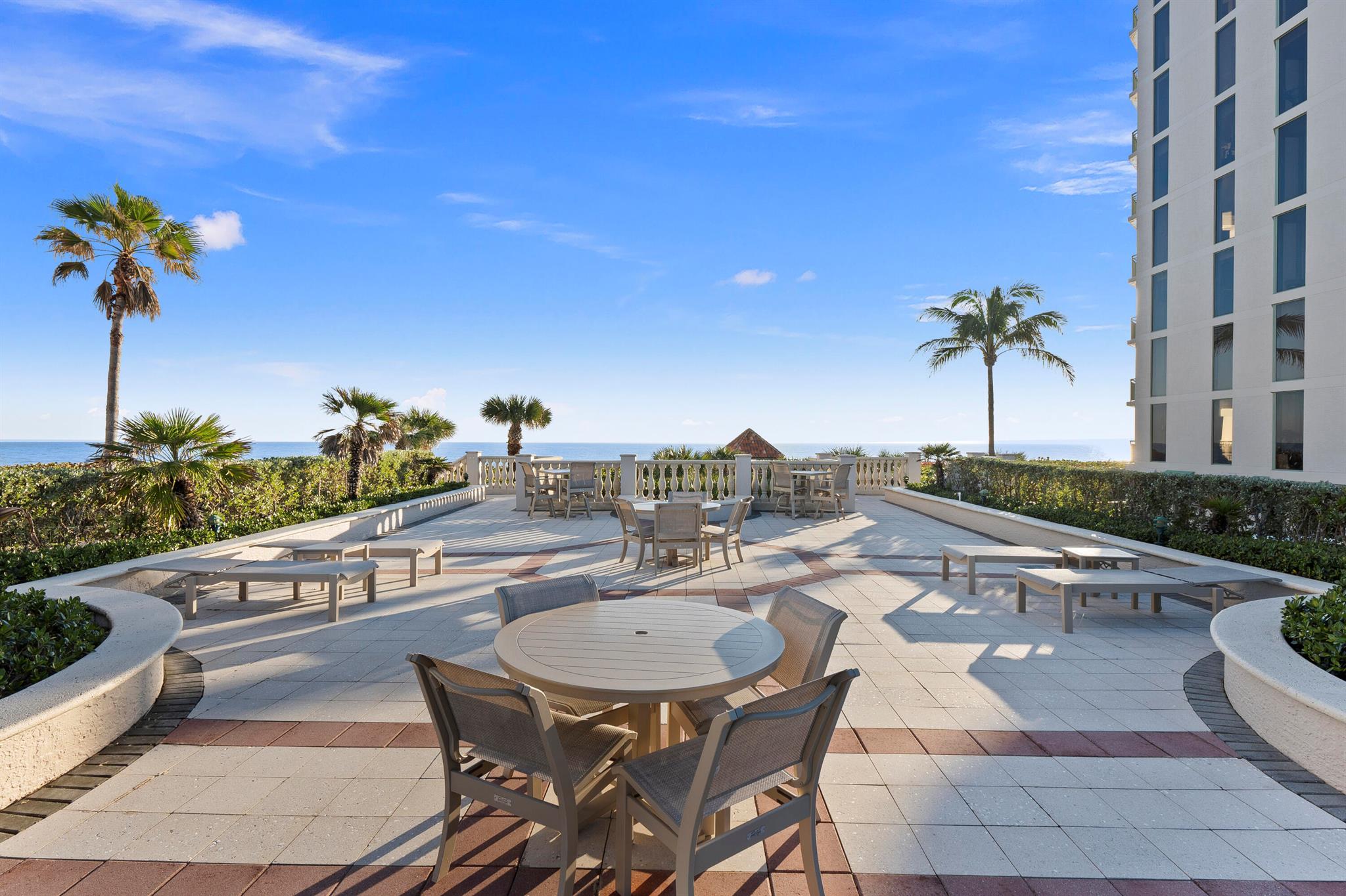 ALTAMIRA - Residential