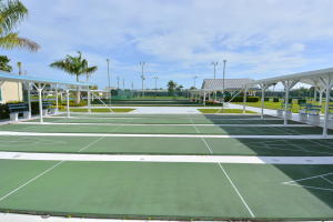 FAIRWAYS AT SAVANNA CLUB REPLAT NO 1 - Residential