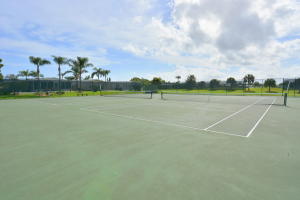 FAIRWAYS AT SAVANNA CLUB REPLAT NO 1 - Residential