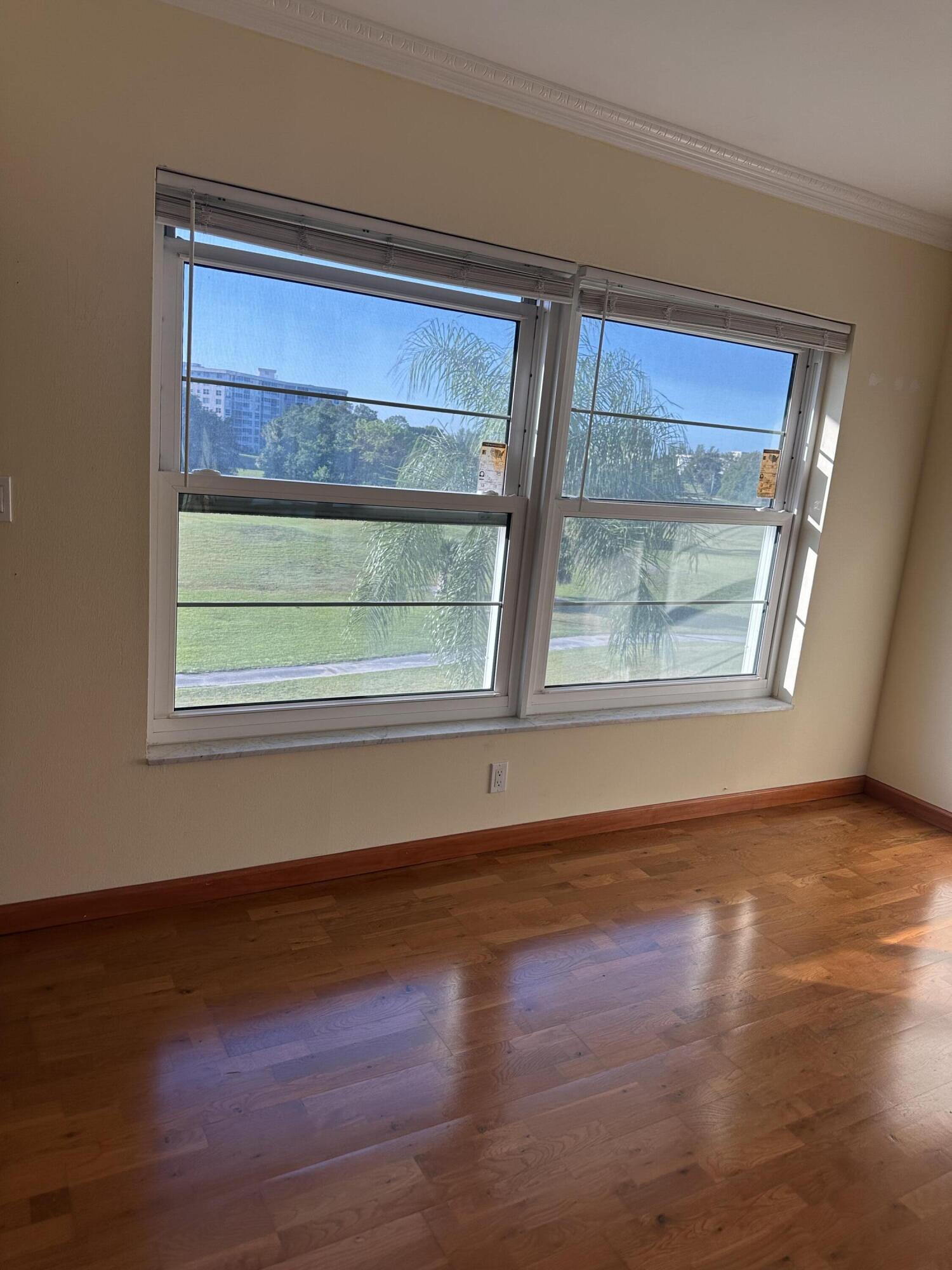 2900 Palm Aire Dr 406