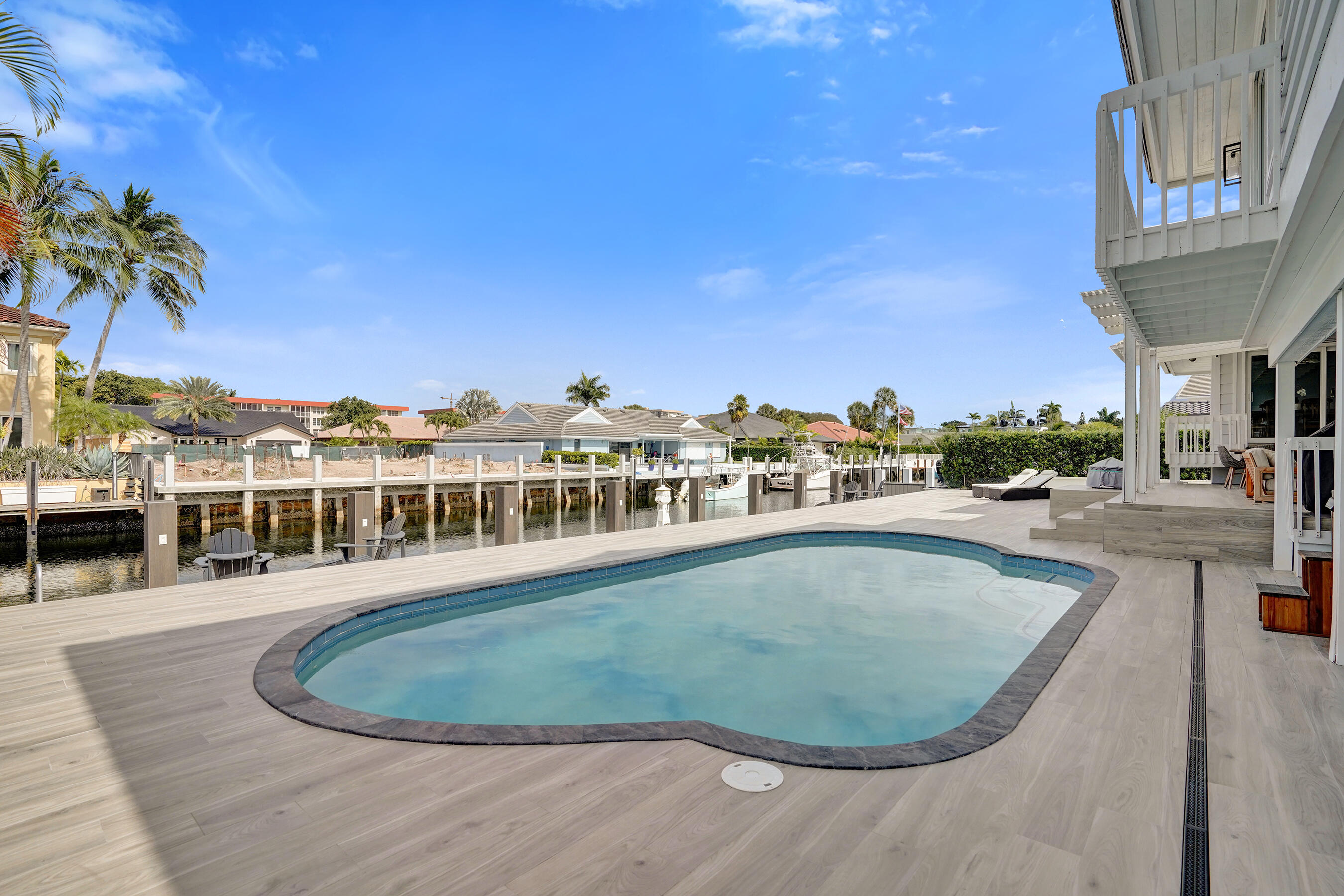 CORAL KEY VILLAS SEC 9 - Residential