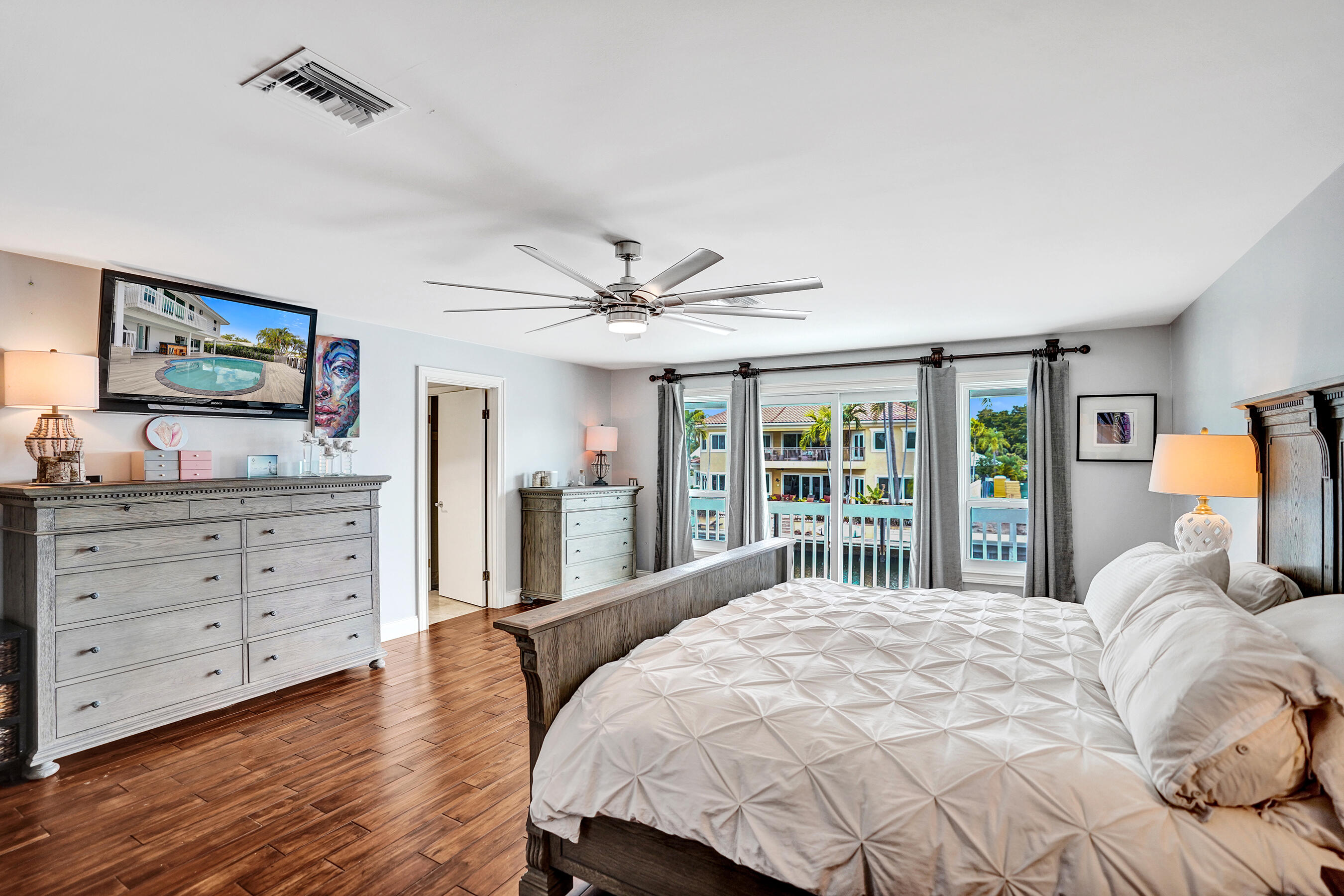 CORAL KEY VILLAS SEC 9 - Residential