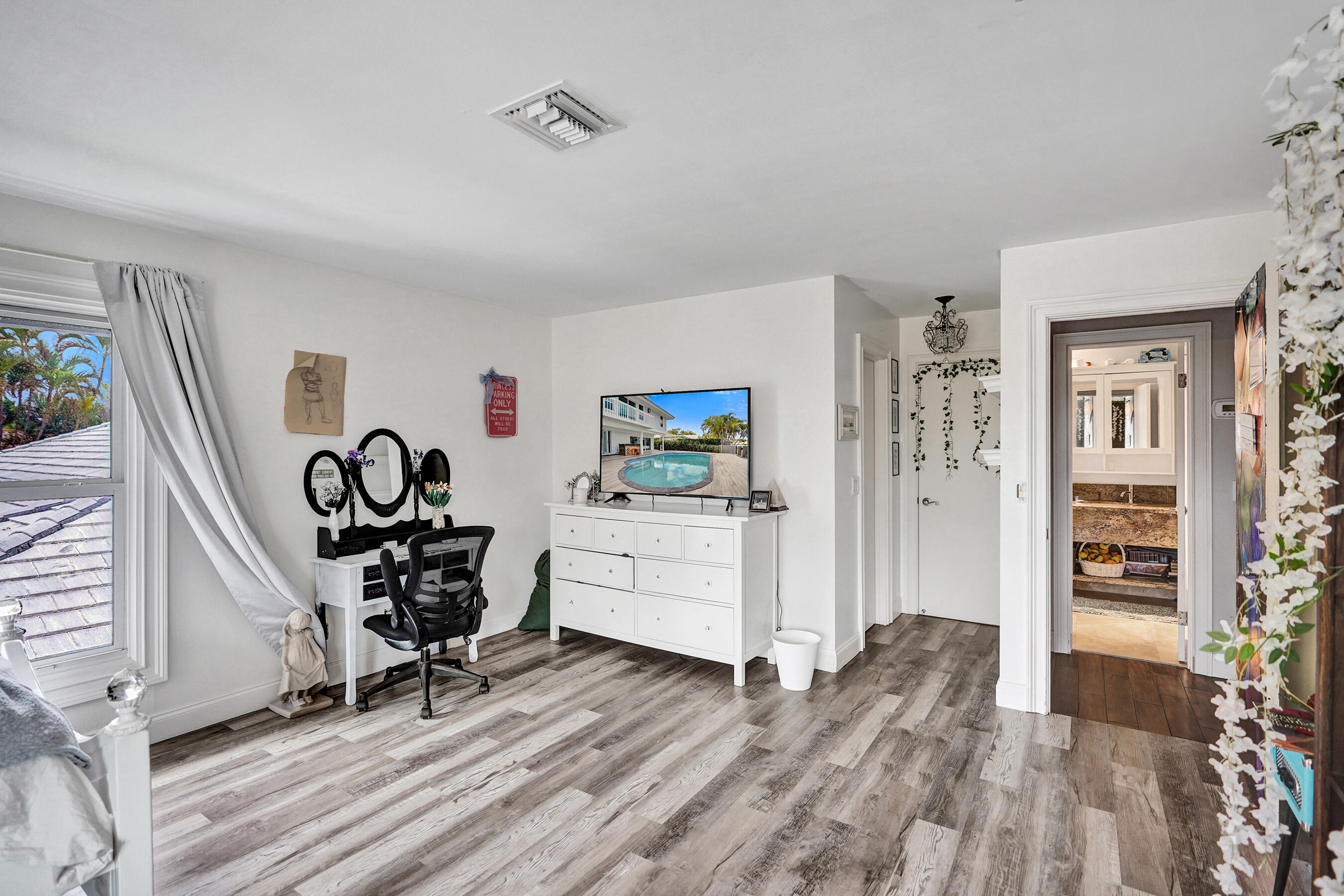 CORAL KEY VILLAS SEC 9 - Residential