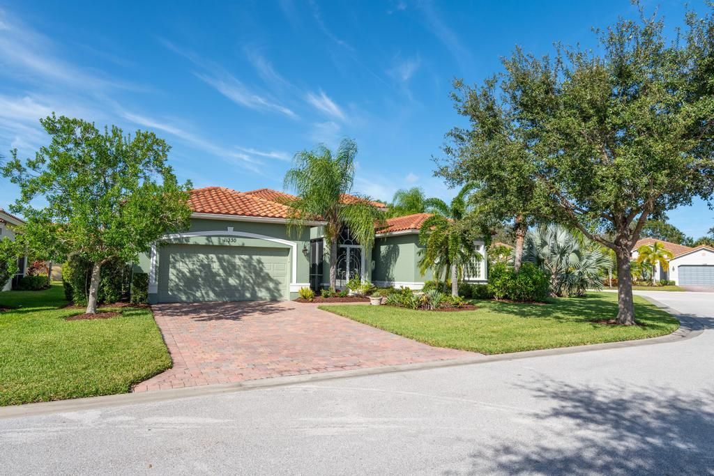 Photo of 11330 SW Aspen Lane, Port Saint Lucie, FL 34987 (MLS # R10940005)