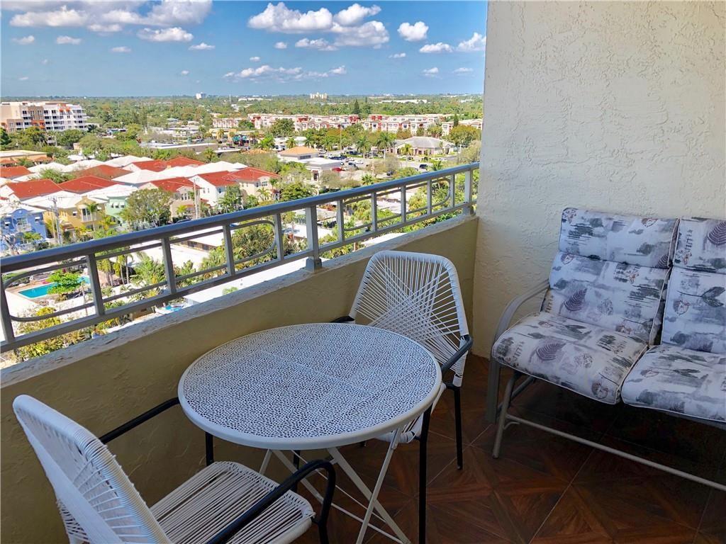 Lovely FURNISHED 2 bed 1 bath condo in Victoria Park available April 1 for 7 month minimum. Enjoy beautiful sunsets and downtown views from your spacious balcony. Jack and Jill bathroom with double vanity for both bedrooms. Victoria Park Tower features lovely heated pool many lounge chairs, additional seating area, parking, elevator, common laundry and recreation room with kitchen. Swim in the condo's wonderful heated pool. Walking distance to Galleria Mall, many restaurants, Downtown Las Olas and the beautiful Fort Lauderdale Beaches. 24 hour notice for showing.