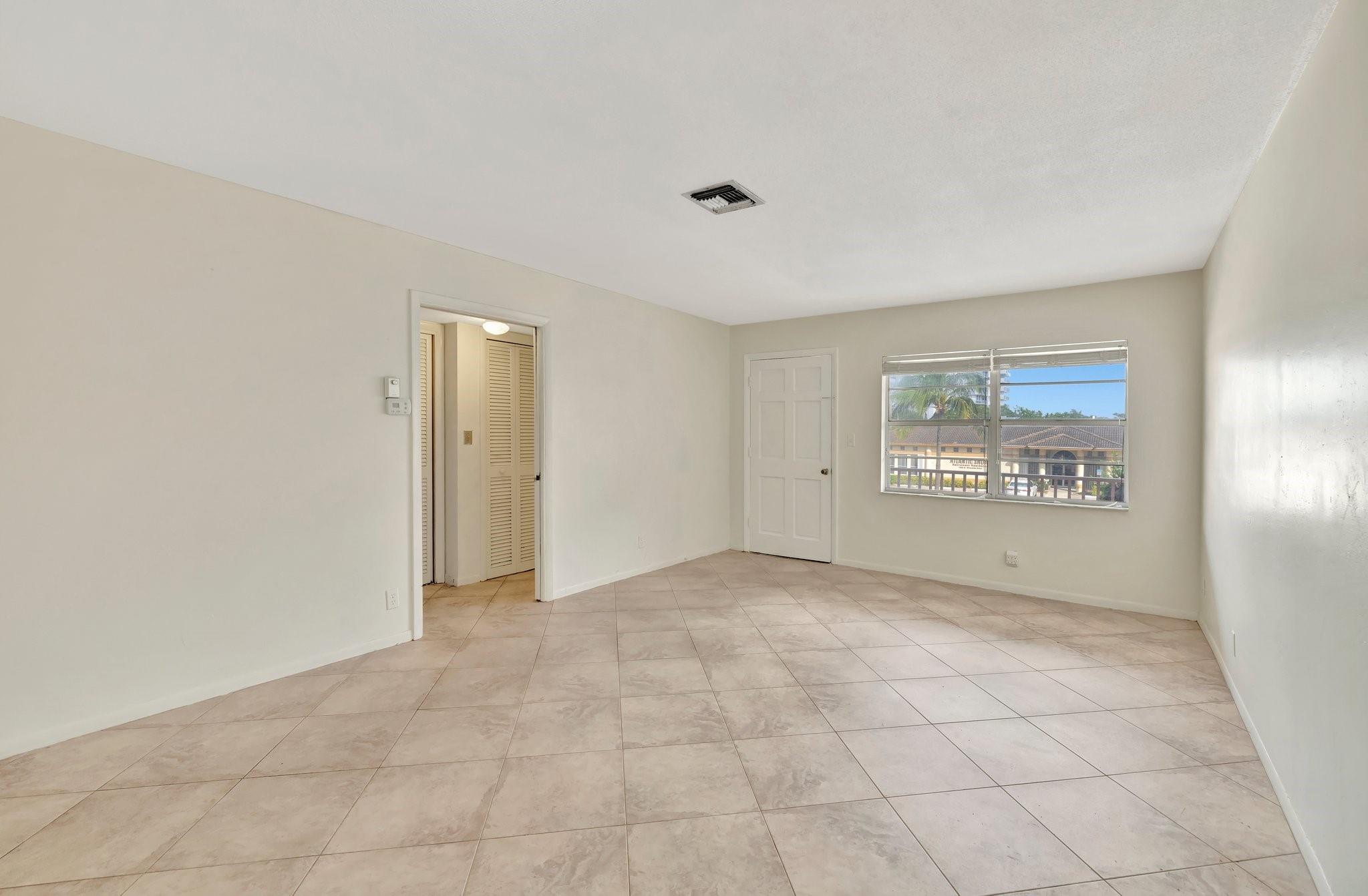 1450 N Riverside Dr 205