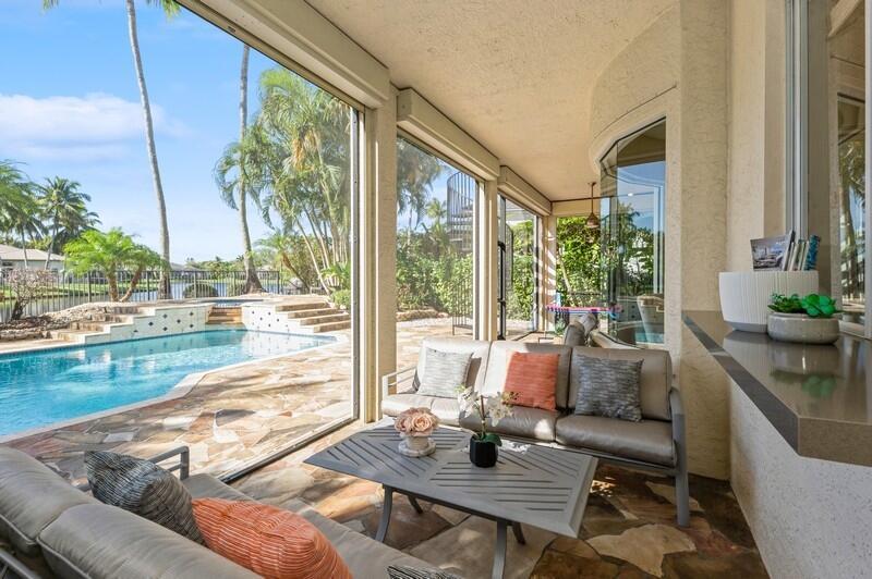 SATURNIA - Residential