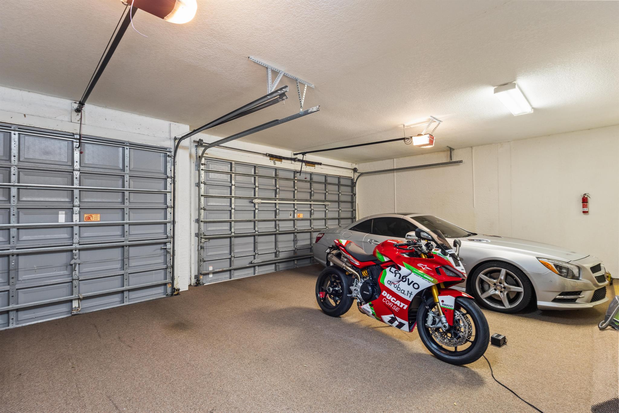 SATURNIA - Residential