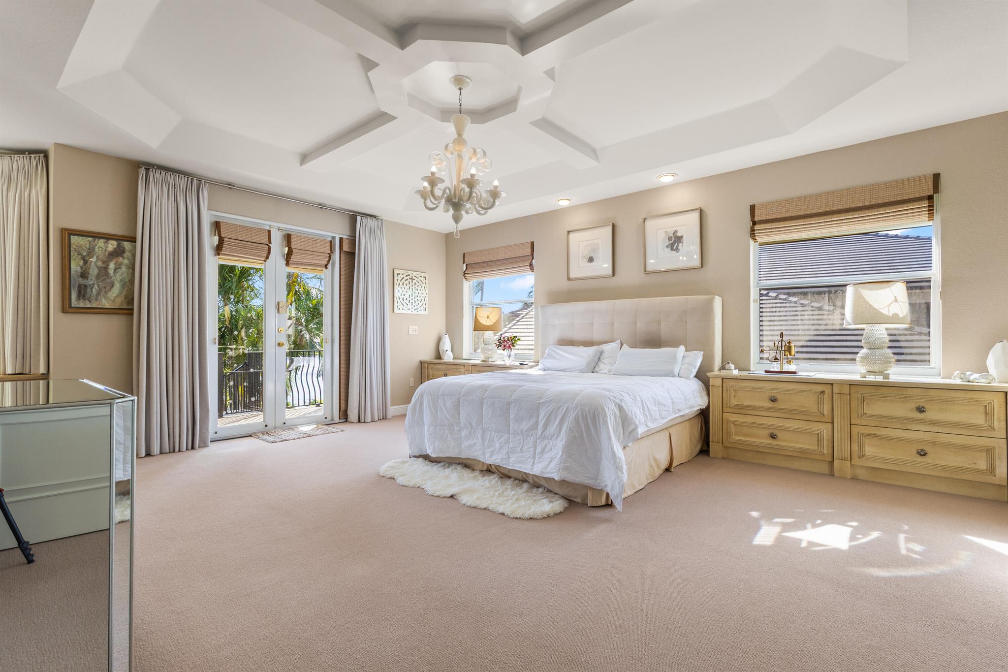 SATURNIA - Residential