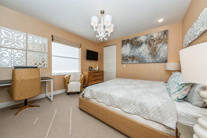 SATURNIA - Residential