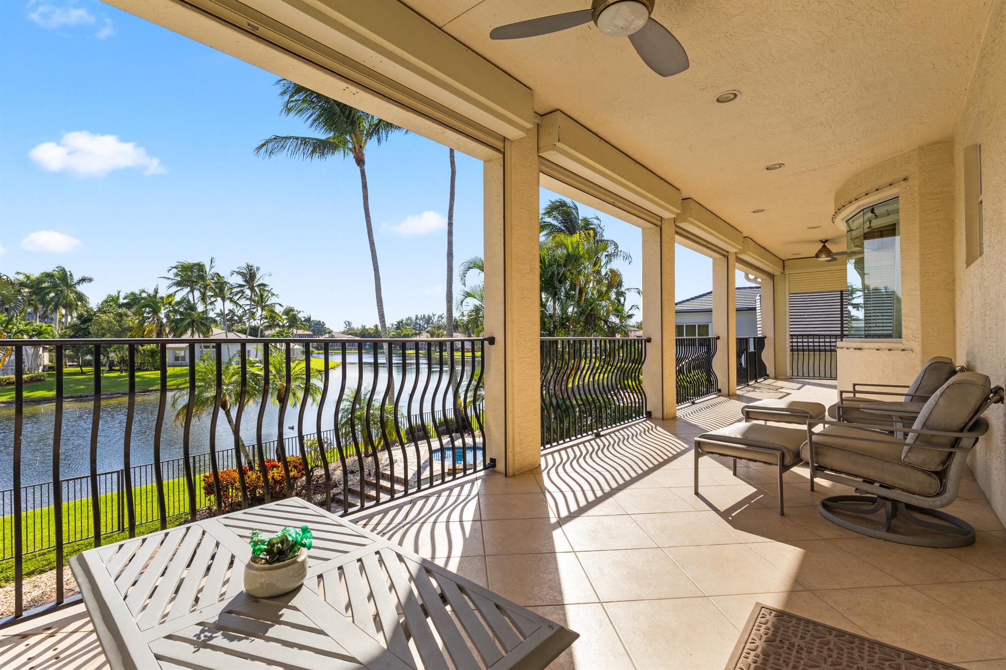 SATURNIA - Residential