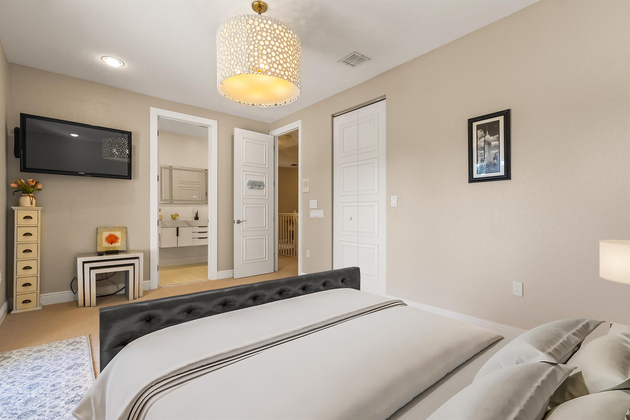 SATURNIA - Residential