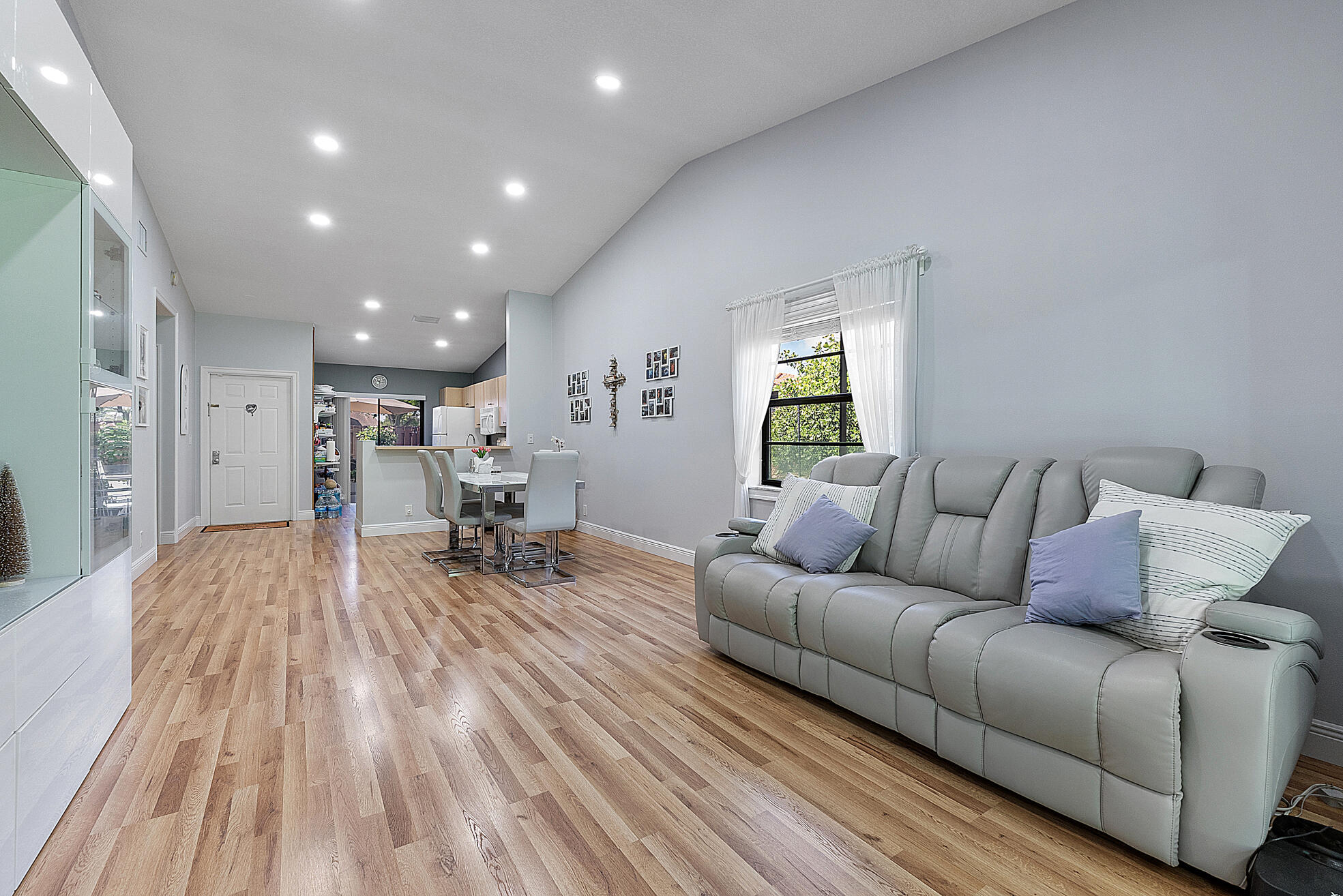 OAKWOOD II - Residential