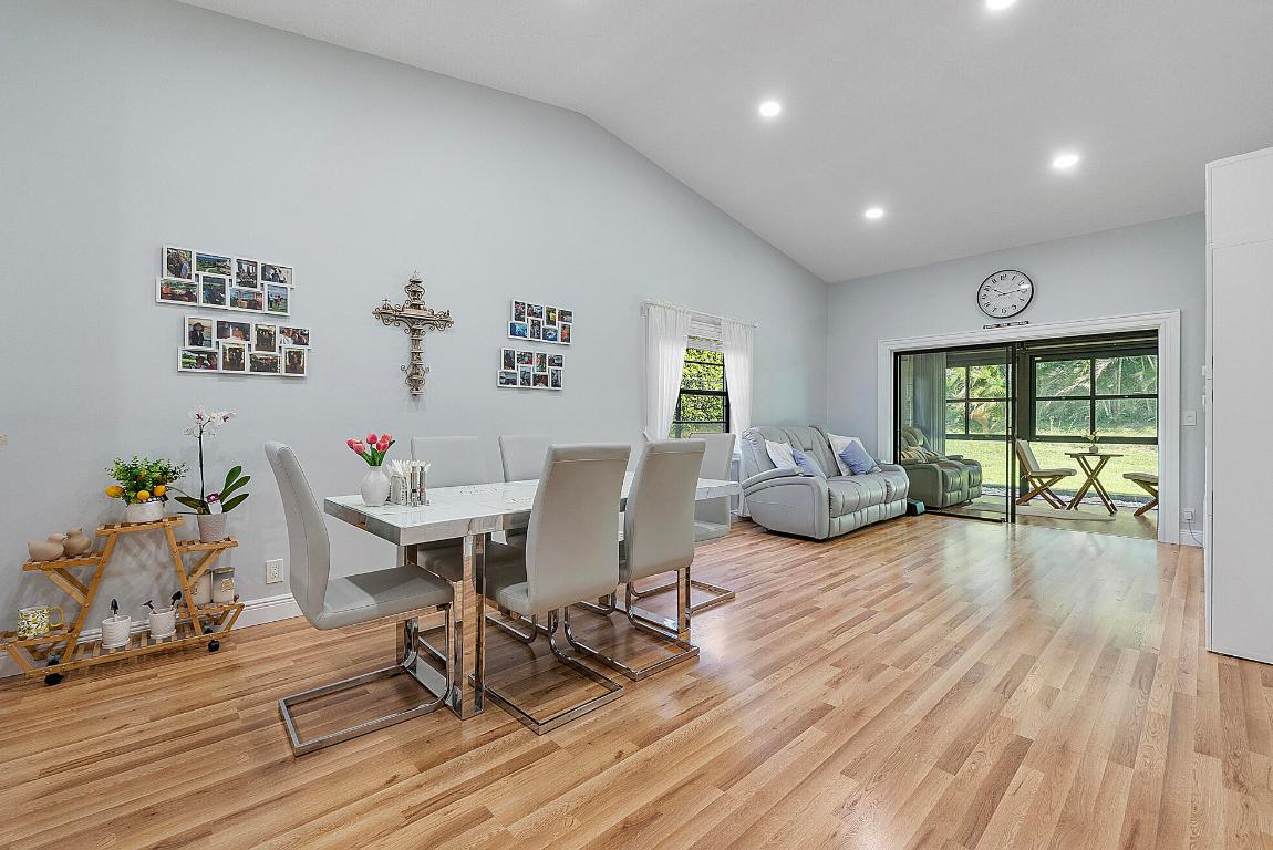 OAKWOOD II - Residential