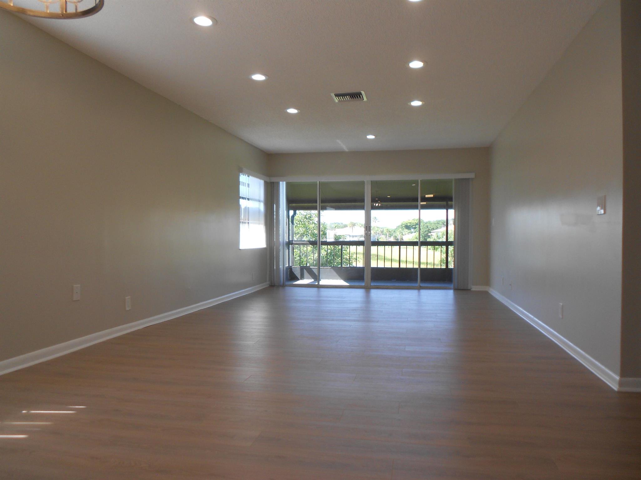 PALM GREENS AT VILLA DEL - Residential Lease