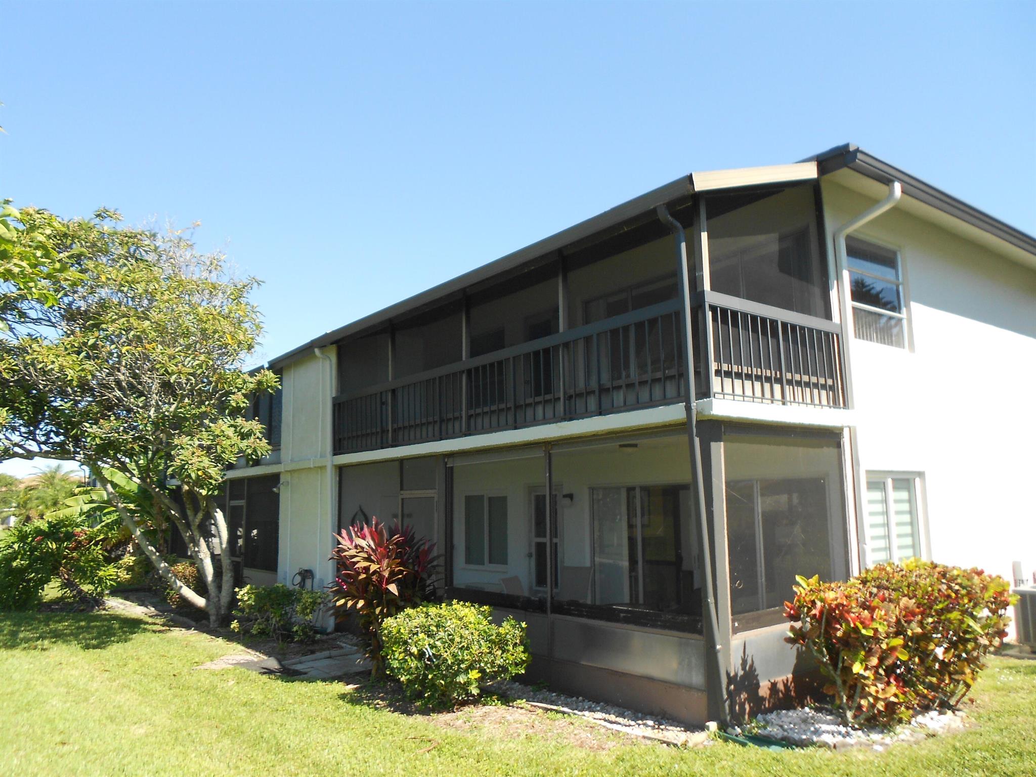 PALM GREENS AT VILLA DEL - Residential Lease