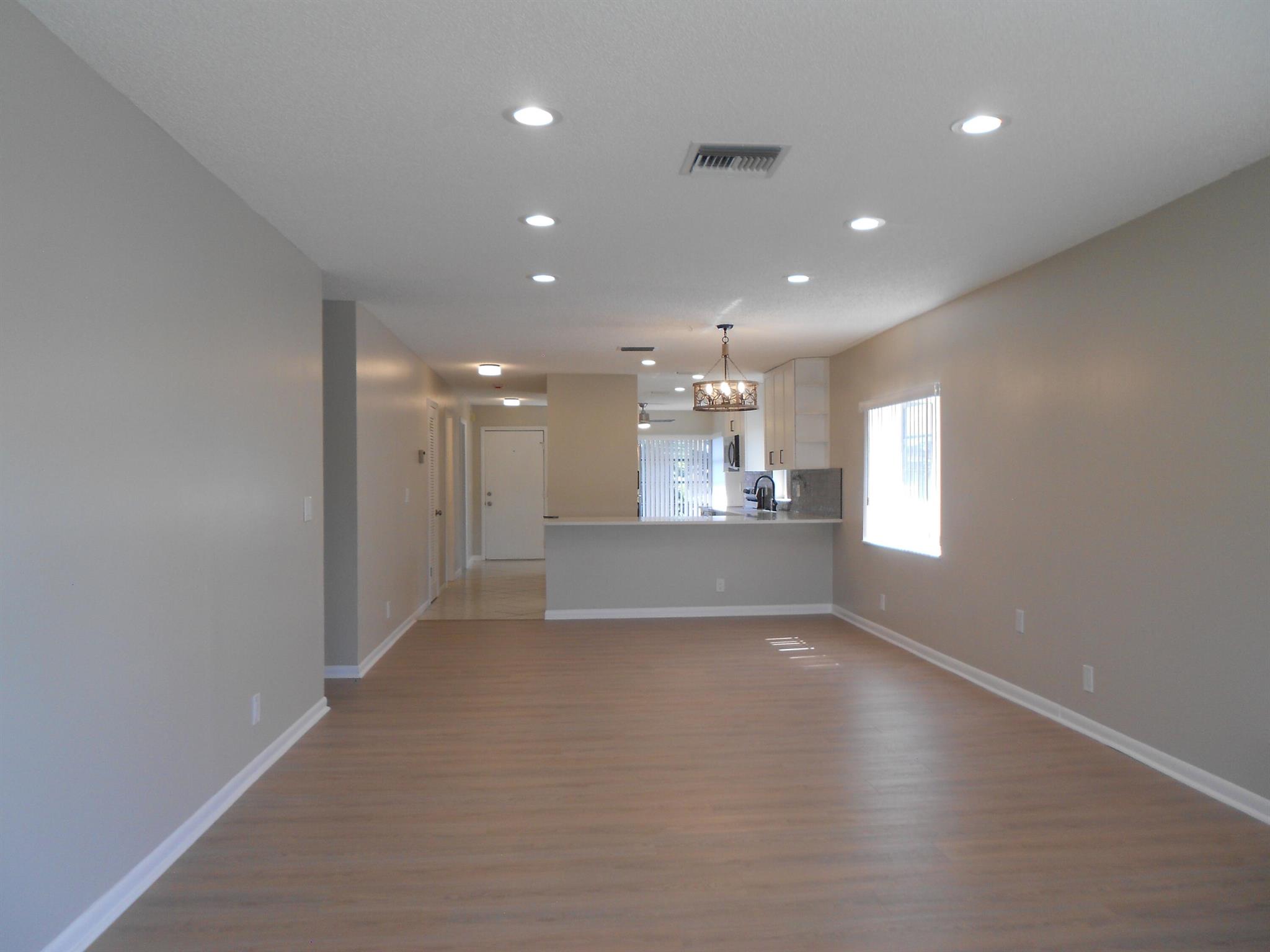 PALM GREENS AT VILLA DEL - Residential Lease