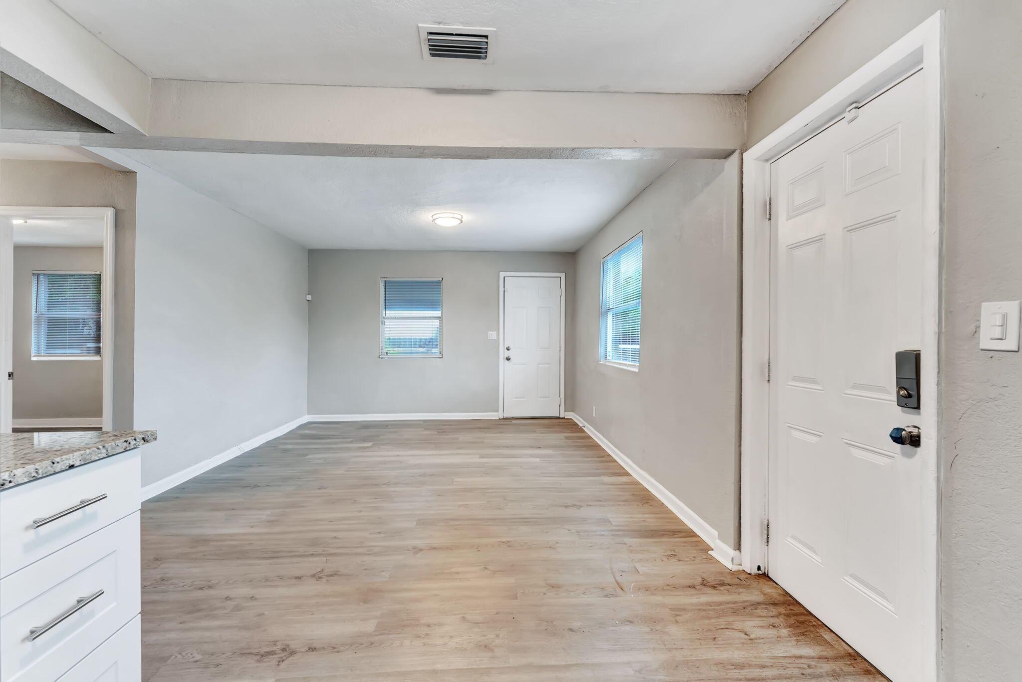 INLET GROVE - Residential Lease