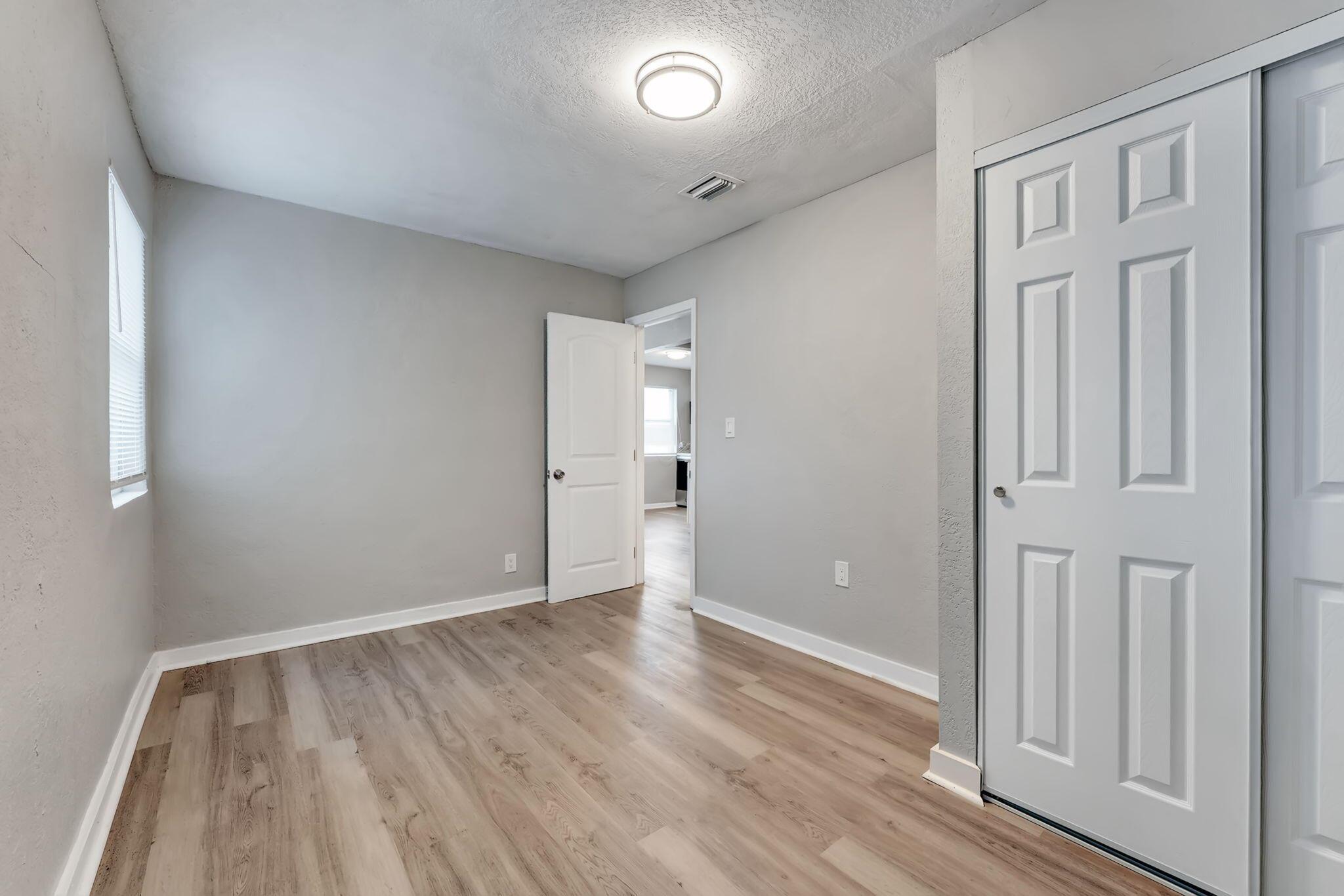 INLET GROVE - Residential Lease