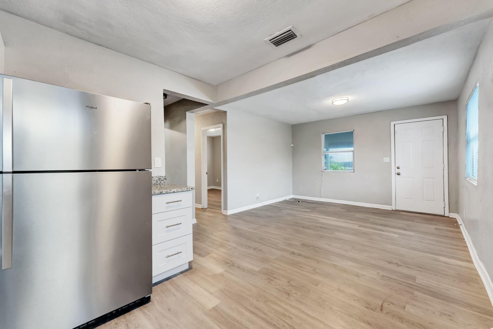 INLET GROVE - Residential Lease