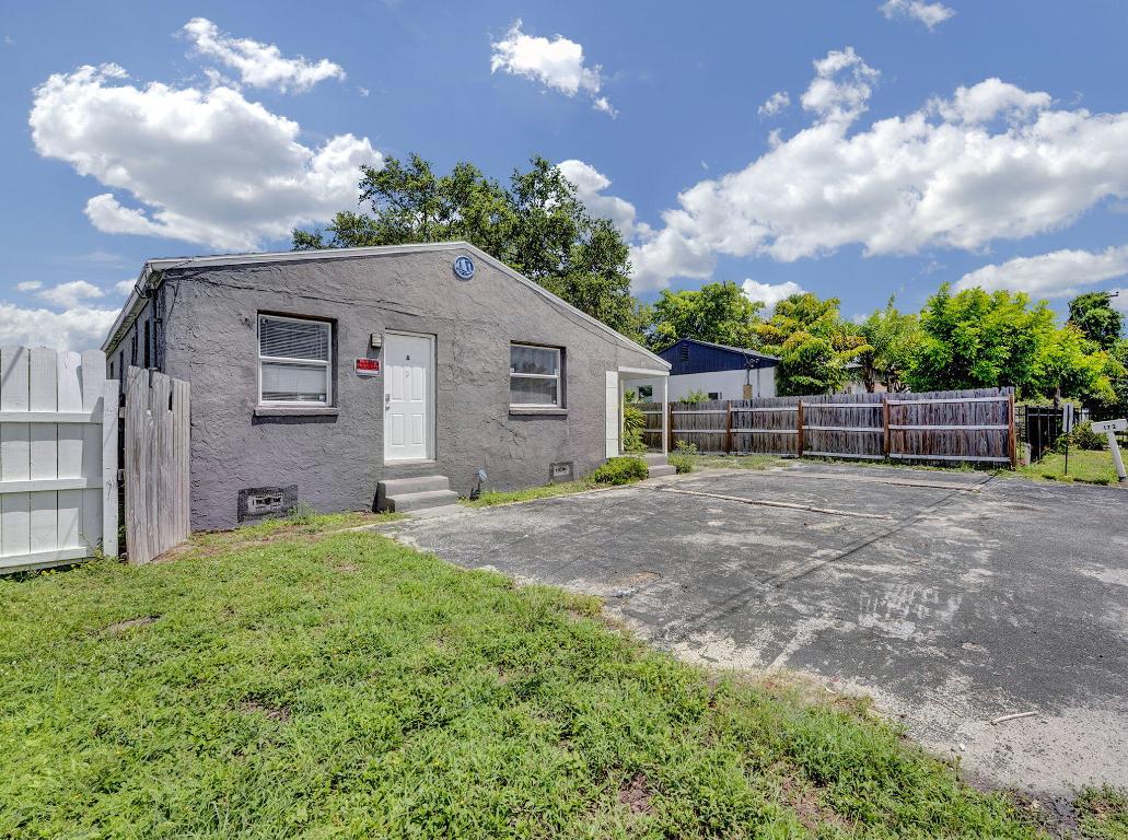 INLET GROVE - Residential Lease