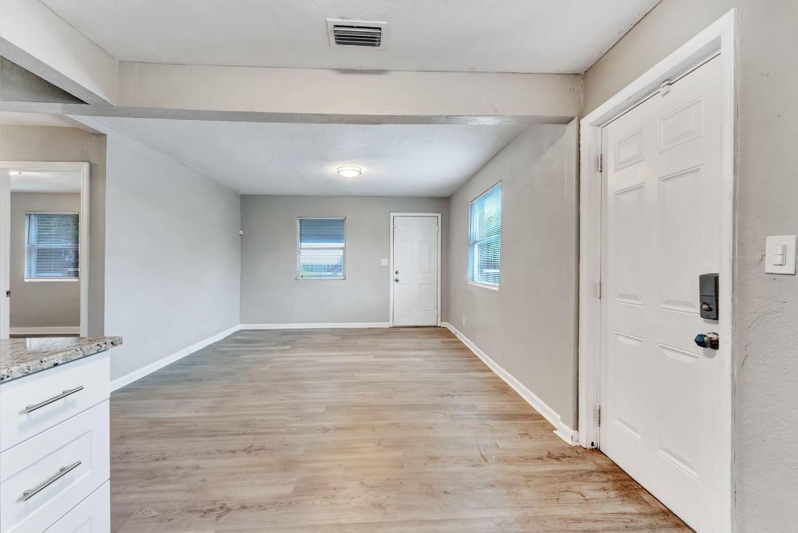 INLET GROVE - Residential Lease