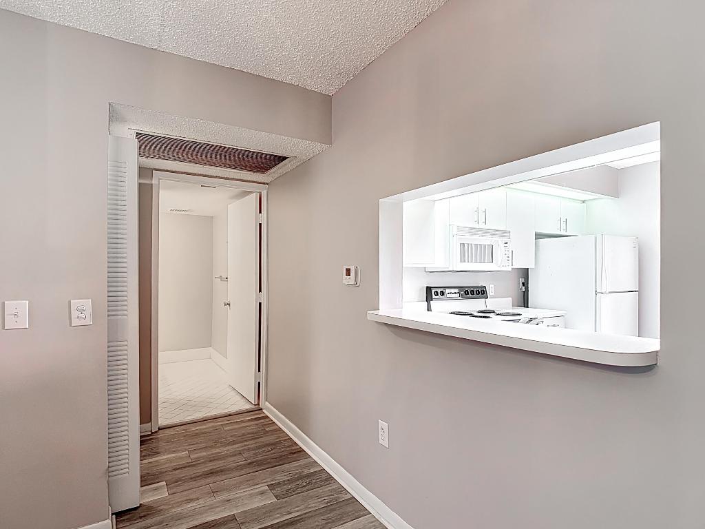 SUFFOLK AT CENTURY VILLAGE - Residential