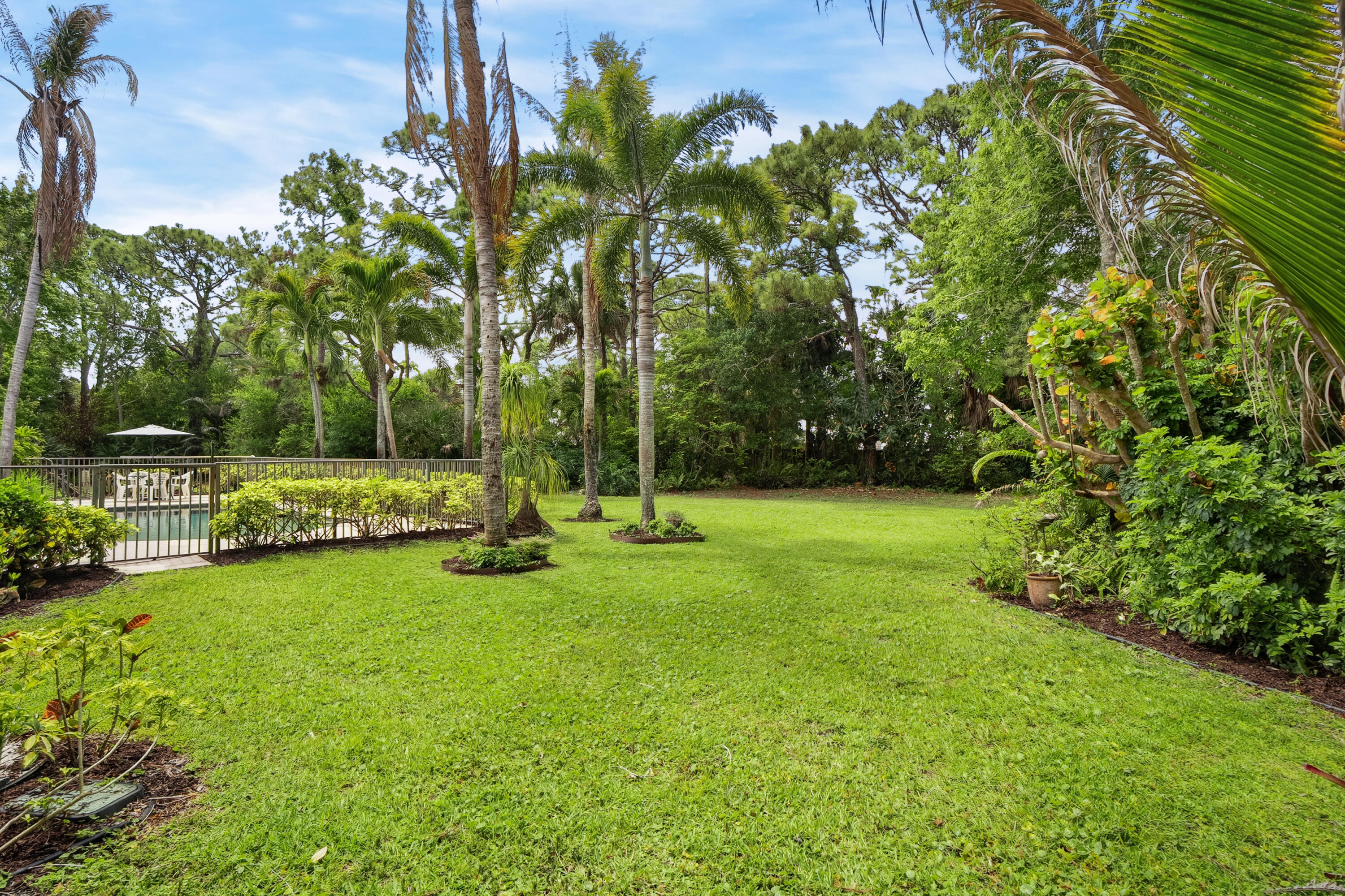 IMPERIAL WOODS - Residential