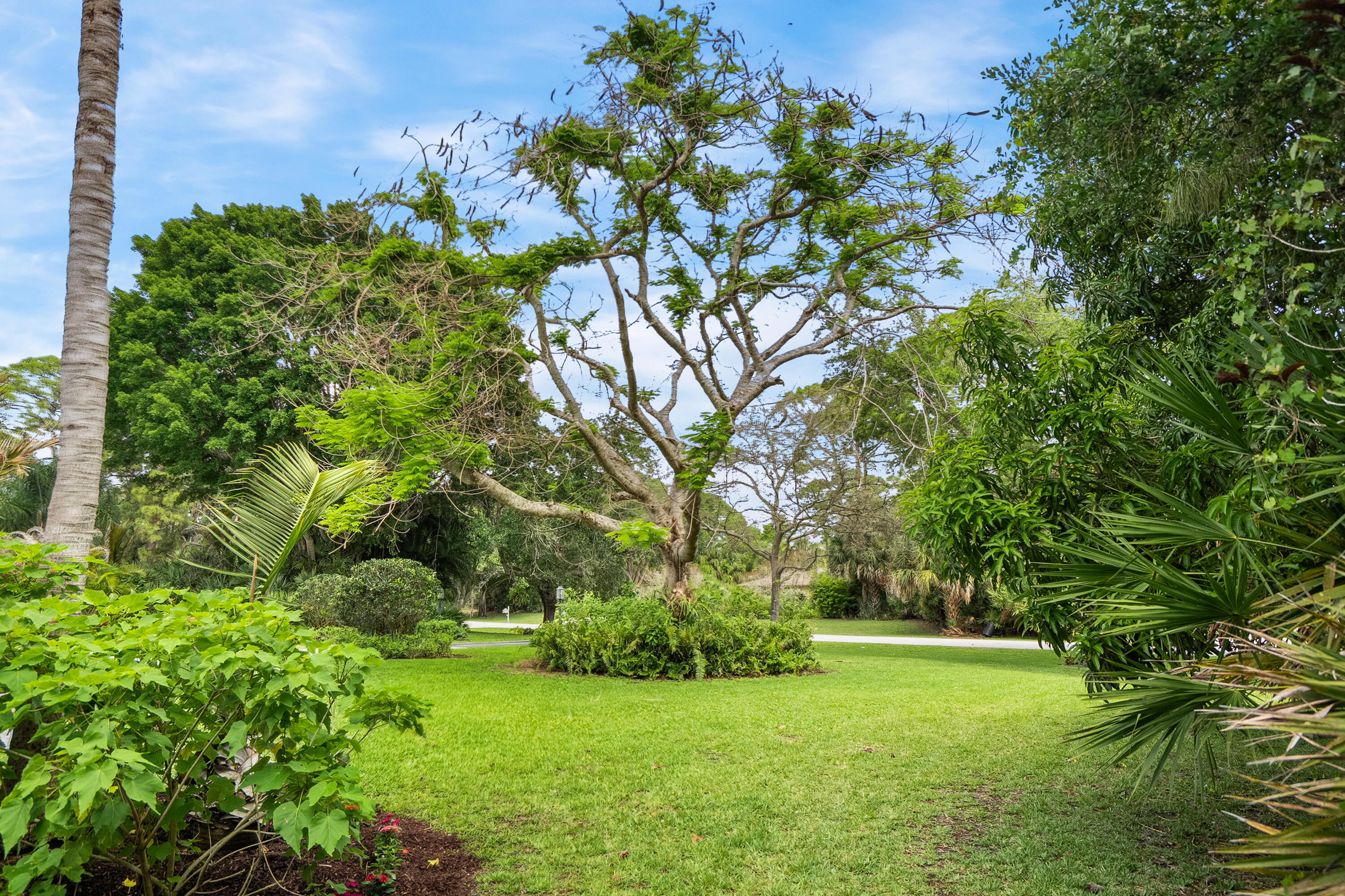 IMPERIAL WOODS - Residential