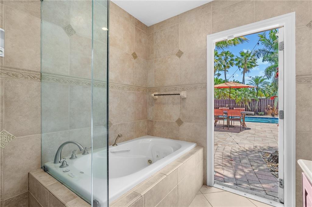 Poinsettia Heights - Residential