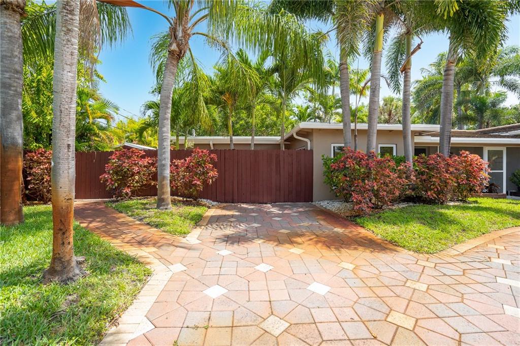 Poinsettia Heights - Residential