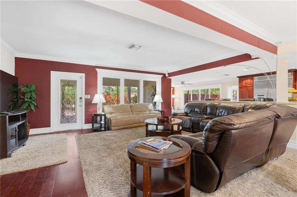 Poinsettia Heights - Residential