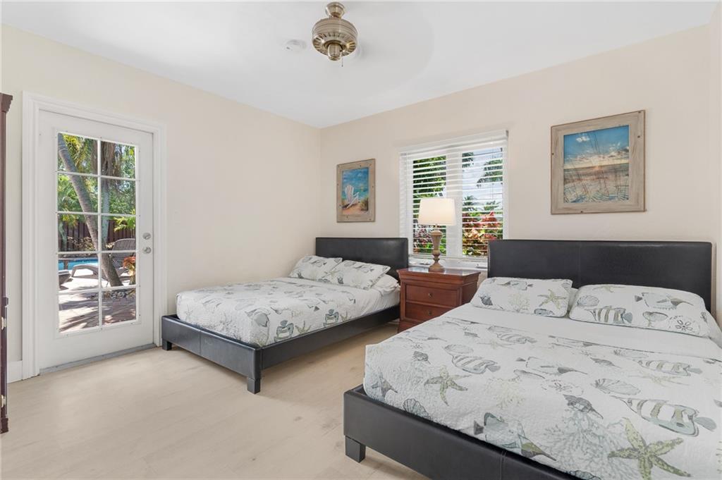 Poinsettia Heights - Residential