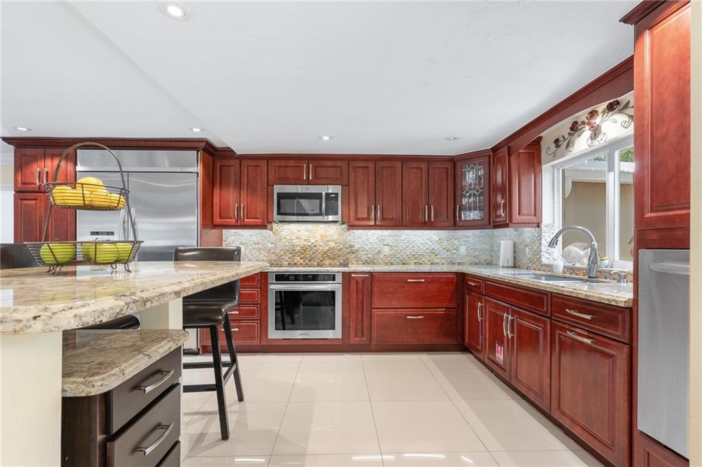 Poinsettia Heights - Residential