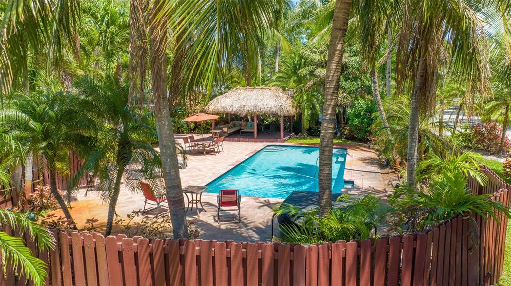 Poinsettia Heights - Residential